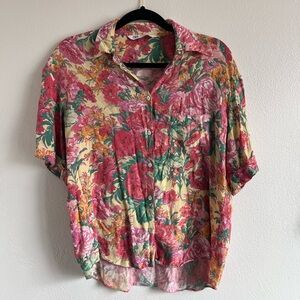 Zara floral button up blouse with pocket